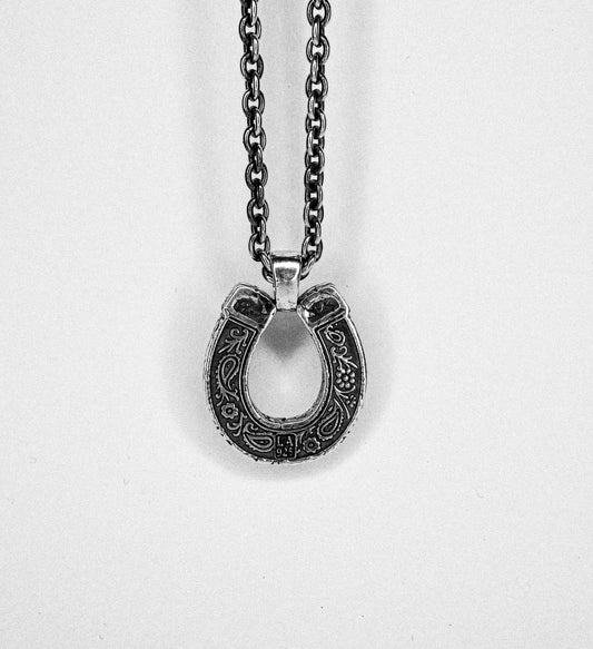 Horseshoe Up